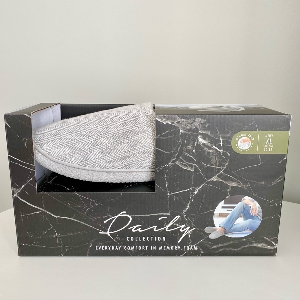 Men's Slippers - Gray